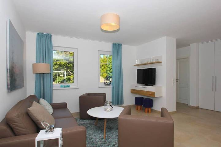 Ganze Wohnung, Strandnahe FeWo mit Terrasse, Schwimmbad- und Saunanutzung - Rex Rugia - Rex in Lobbe, Mönchgut