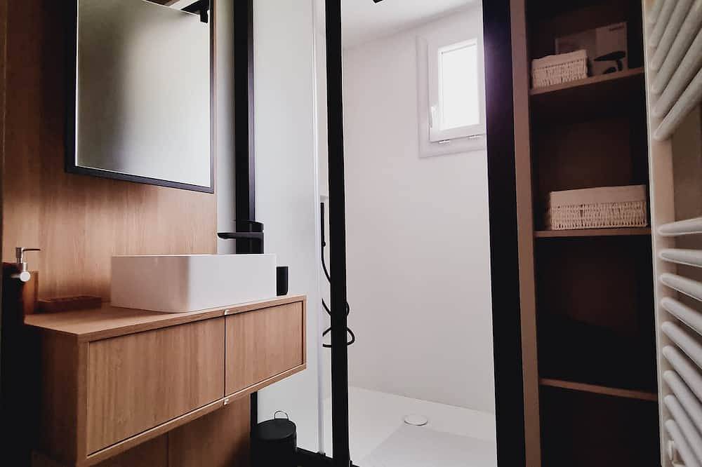 Chalet Etxean, 1 à 6 Personnes, Terrain et Piscine in Hasparren, Bayonne region