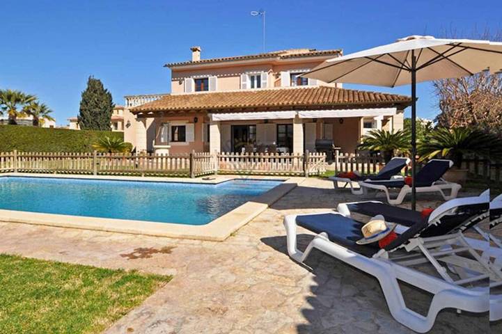 Villa for 8 people, with garden - 1