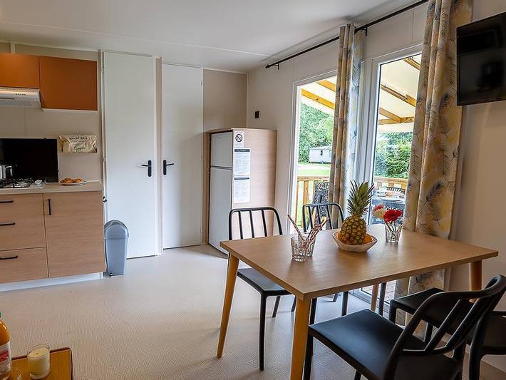 Camping Les Ballastières - Vosges du Sud - Mobilheim 6 personen - Komfort 3 Zimmer am Wasserrand in Champagney, Regionaler Naturpark Belchen der Vogesen