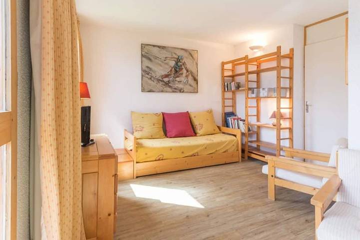 Apartamento entero, Apto. Acogedor Cerca de Pistas con Balcón y TV - Montchavin in Bellentre, La Plagne-Tarentaise
