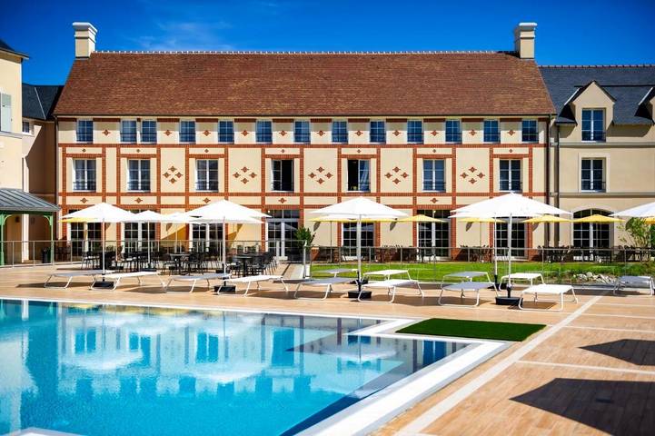 Location de vacances pour 16 personnes, avec jardin ainsi que piscine et vue à Bailly-Romainvilliers - 3