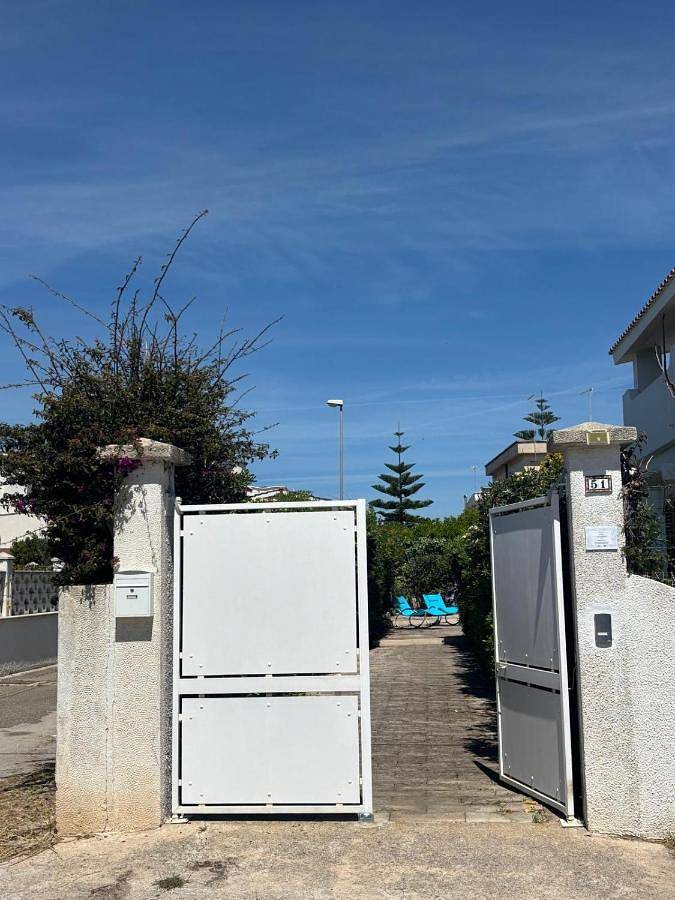 Villa per 4 persone, con Terrazza e Giardino nonché Panorama a Leporano