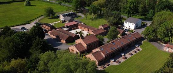 Gîte pour 2 personnes, avec terrasse ainsi que jacuzzi et jardin à York