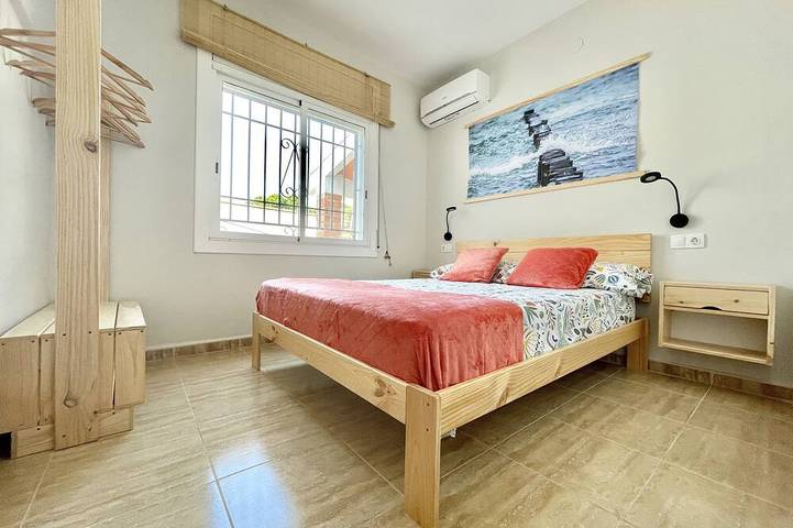 Chalet pour 12 personnes, avec jardin à L'Ametlla de Mar - 3