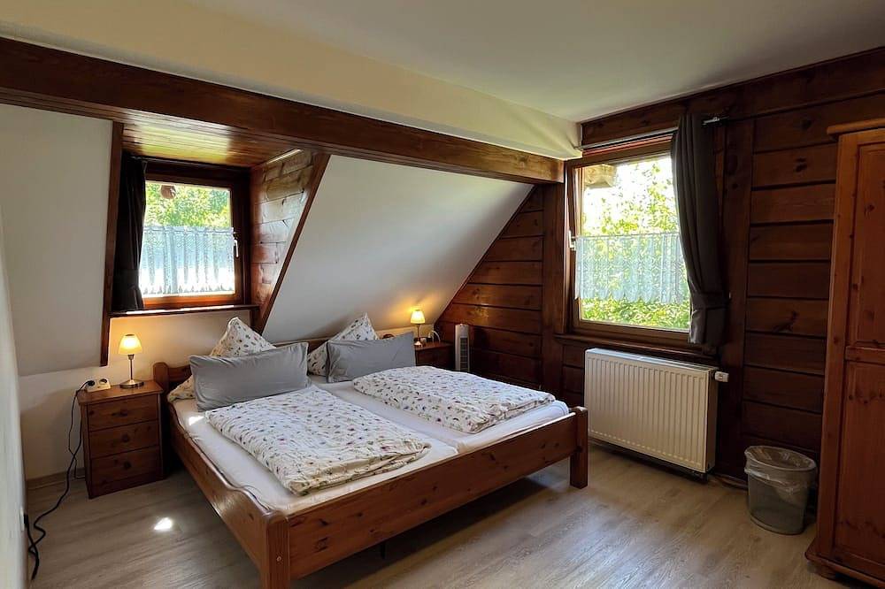Hotel Waldhaus-Lahnstein, Zimmer 1, Doppelzimmer im Og inkl. Frühstück in Lahnstein, Mittelrhein