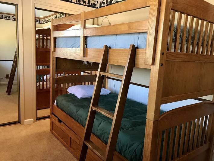 Vacation rental for 8 people, with terrace in Tahoe Keys