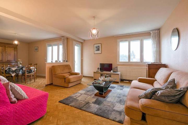 Gîte pour 5 personnes, avec balcon à Talant