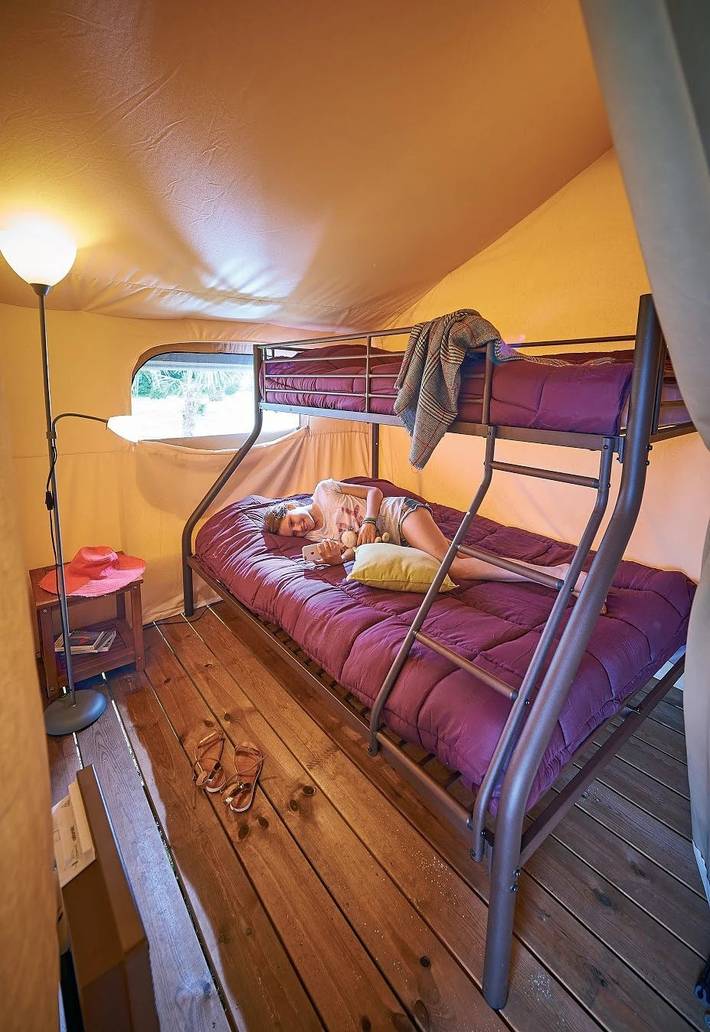 Tente pour 5 personnes dans Auvergne-Rhône-Alpes - 4