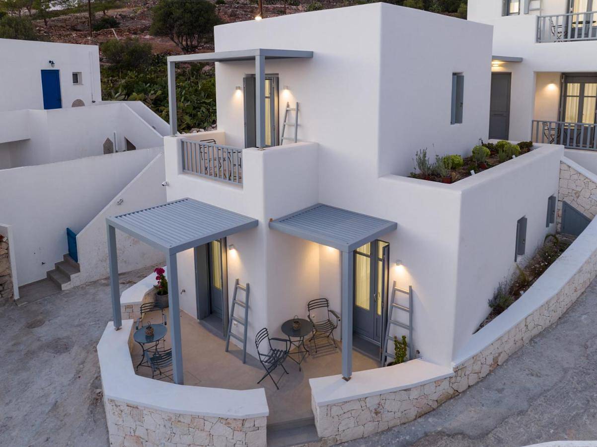 Deluxe Double Room with Balcony and Sea View in Kímolos Ville, Kímolos