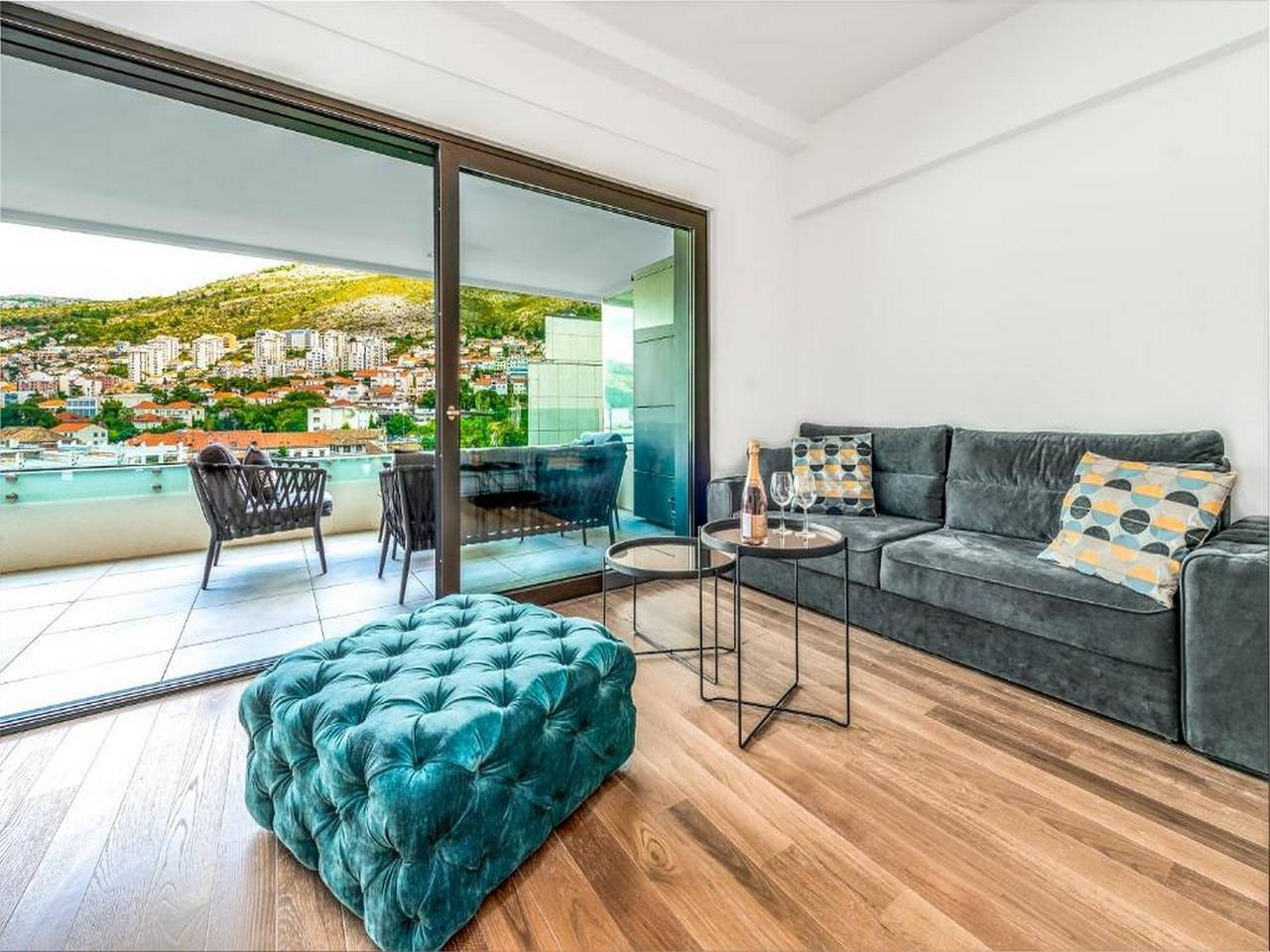 Ganze Wohnung, Ferienwohnung für 4 Personen mit Meerblick in Dubrovnik, Grad Dubrovnik