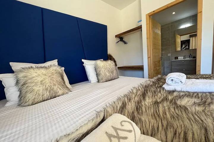 Appartement de vacances pour 4 personnes, avec jacuzzi ainsi que terrasse et sauna