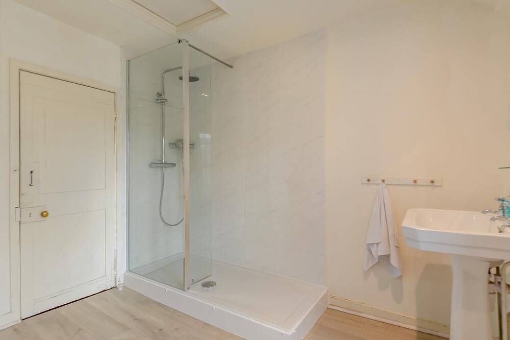 4 Bed in Lyndhurst in Lyndhurst, Hampshire