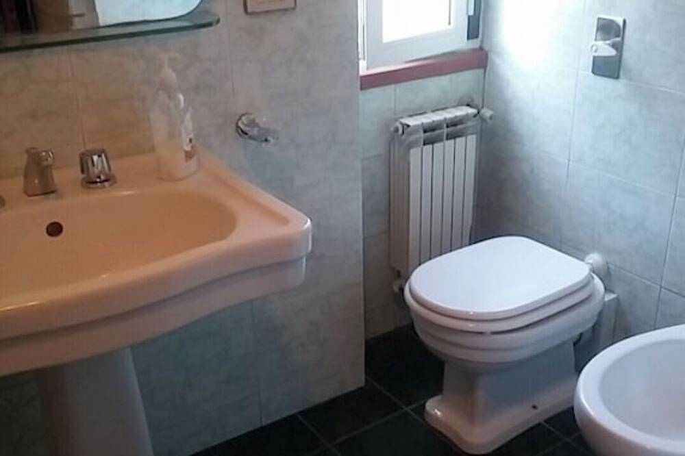 New - Huge villa with garden for exclusive use in Mondello, Palerme