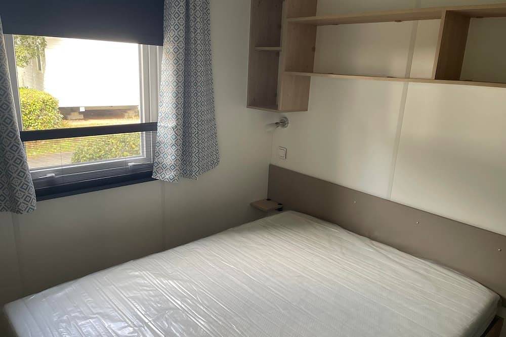 3 Bedroom Mobile Home in Longeville-sur-Mer in Longeville-sur-Mer, Vandea