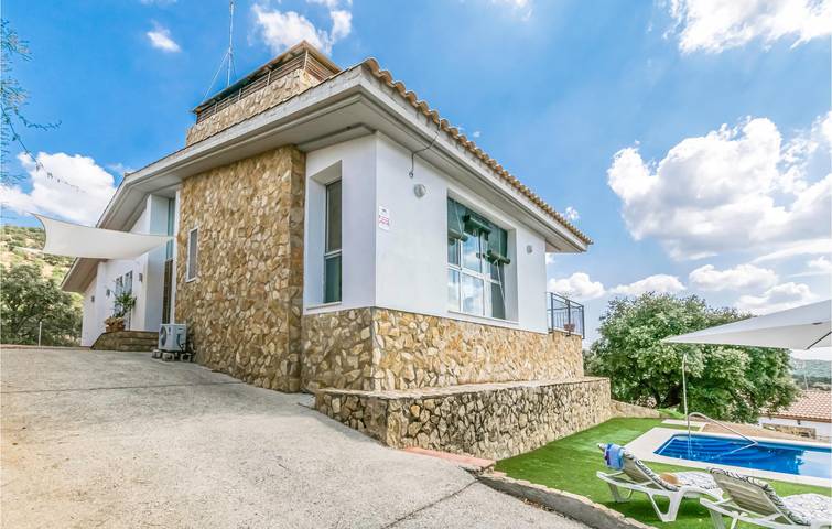 Villaharta Apartment with AC, Pool & Terrace in Villaharta, Sierra Morena