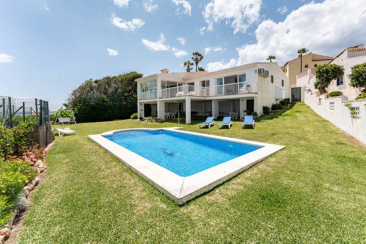 Chalet para 8 personas, con terraza y jardín, Se admiten mascotas en Costa del Sol Occidental