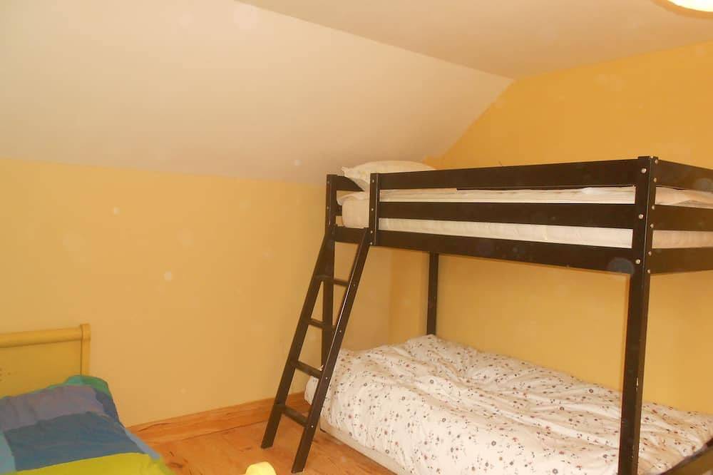 Grande maison familiale avec jardin dans la campagne à côté plage Omaha Beach in Colleville-sur-Mer, Région de Bayeux