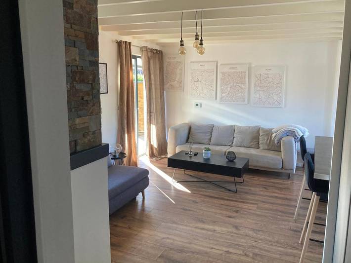 Location de vacances pour 6 personnes, avec vue et jardin à Pessac - 2