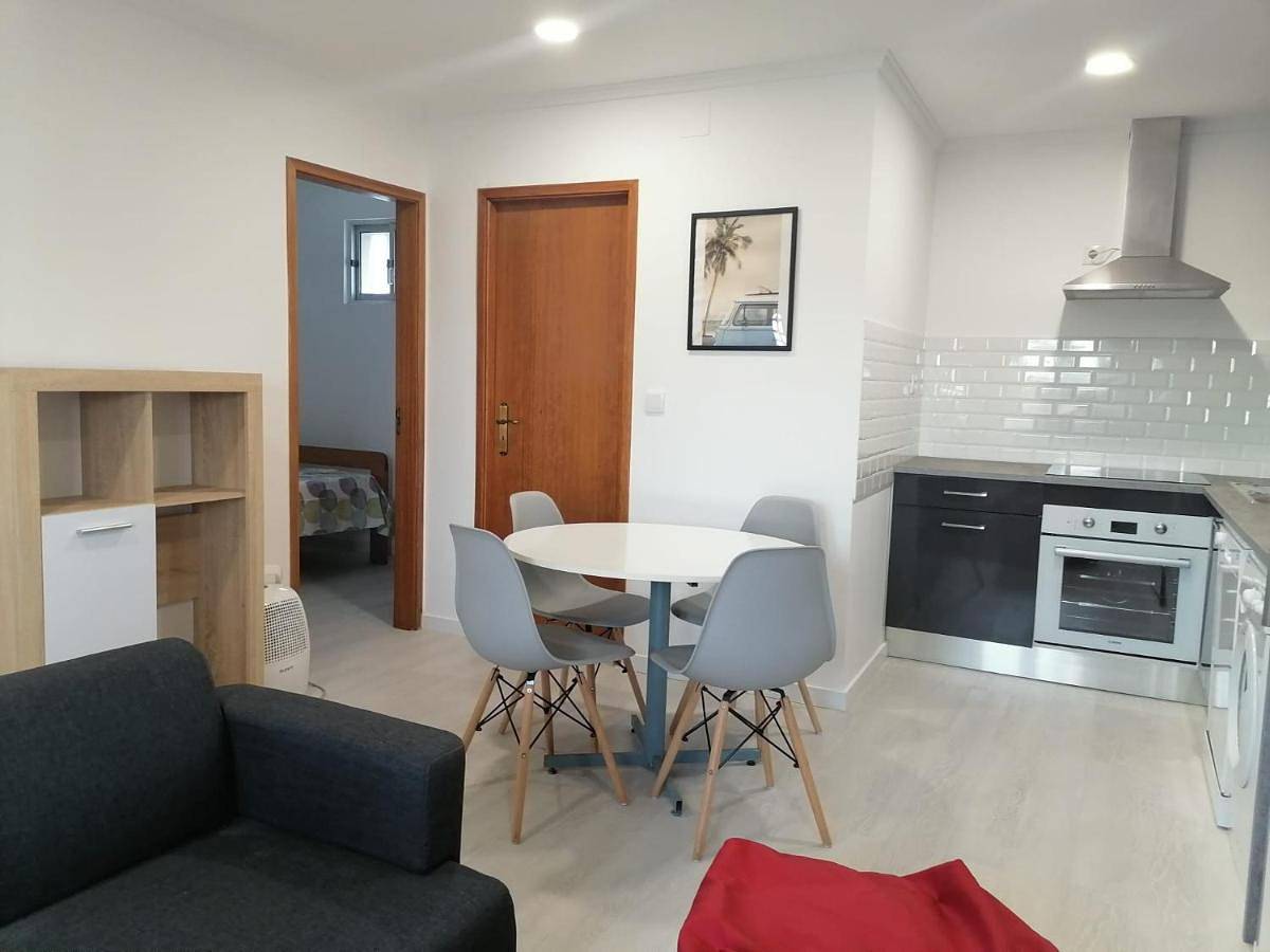 Two-Bedroom House in Lourinhã, Distrito de Lisboa