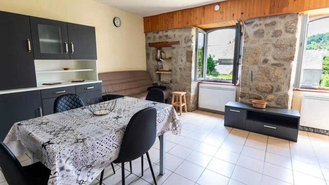 Ganze Ferienwohnung, Ferienwohnung für 5 Personen (35 m²) in Grandvals in Grandvals, Mende und Umgebung