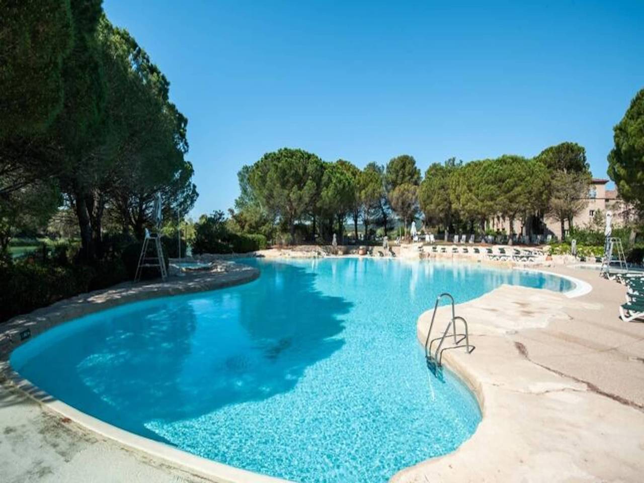 Apartamento entero, Apartamento de 2 habitaciones para 4 personas - Prestigio in Mallemort, Region de Arles