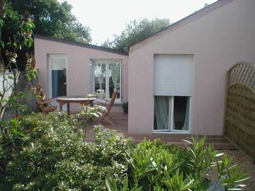 Gîte pour 2 personnes, avec jardin et terrasse à Paimpol