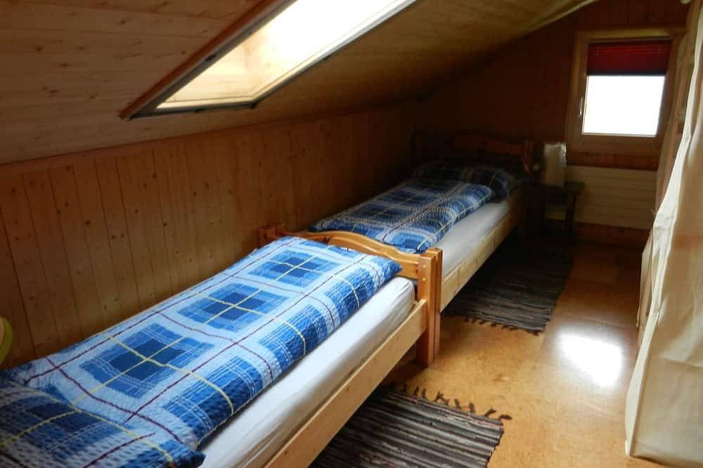Ganze Wohnung, Heimelige Wohnung, familienfreundlich, freistehend, abseits der Hauptstrasse in Kandergrund, Frutigen - Lenk - Adelboden