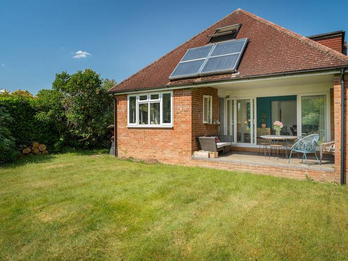 Pass the Keys | Charming 3 bed house with parking and large garden in Hertfordshire