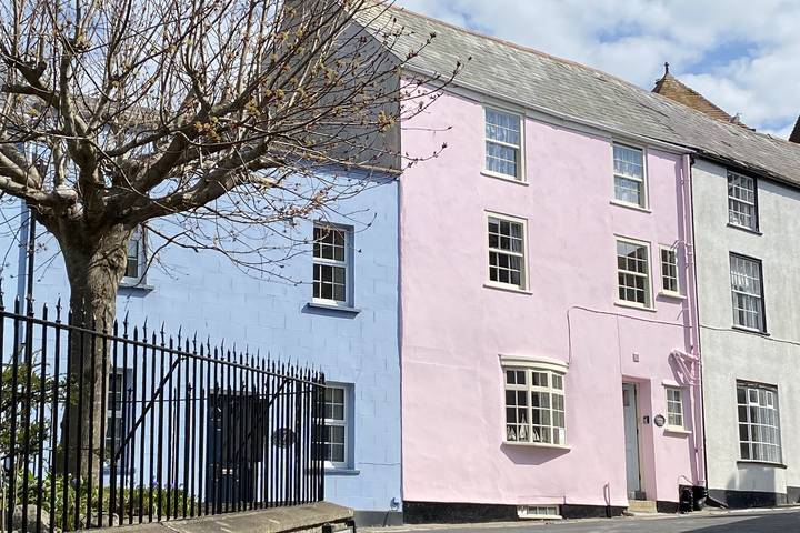 Holiday home for 8 people, with pets in Lyme Regis