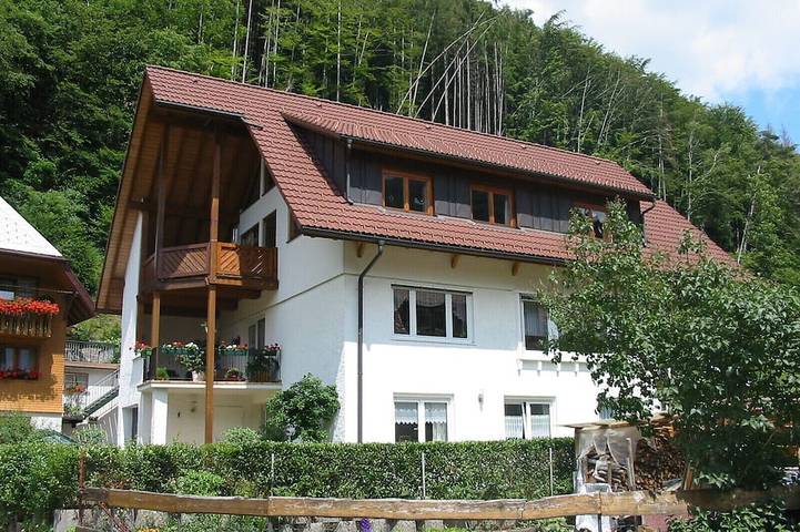 Ferienhaus für 4 Personen, mit Balkon und Garten in Todtnau