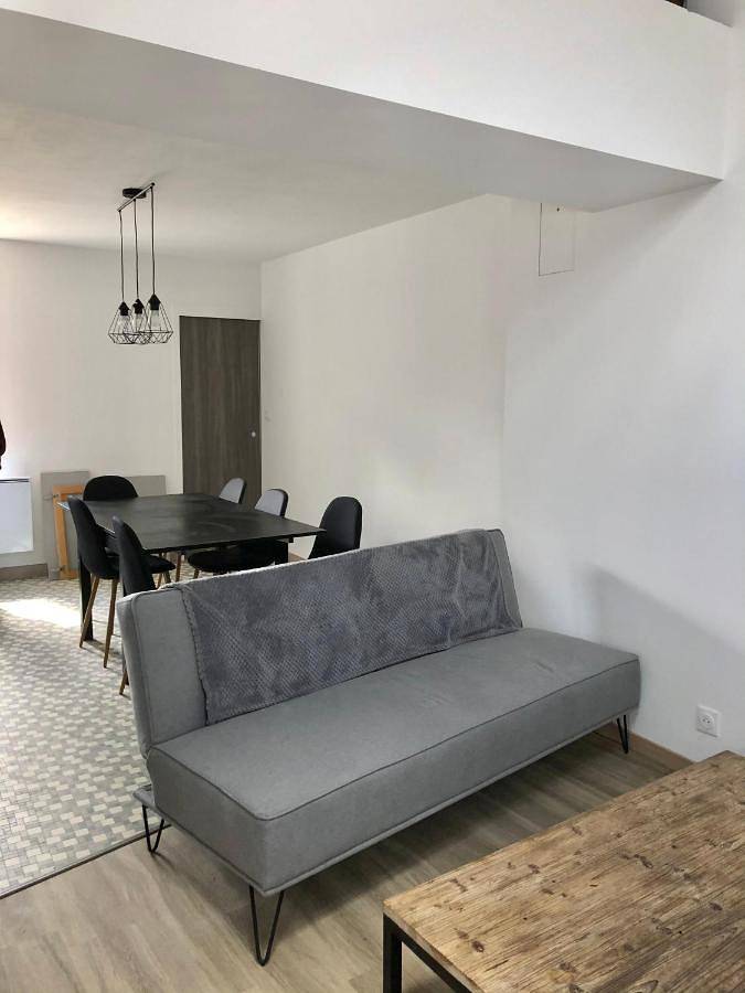 Location de vacances pour 6 personnes, avec jardin ainsi que piscine et bassin pour enfant à Longué-Jumelles - 4