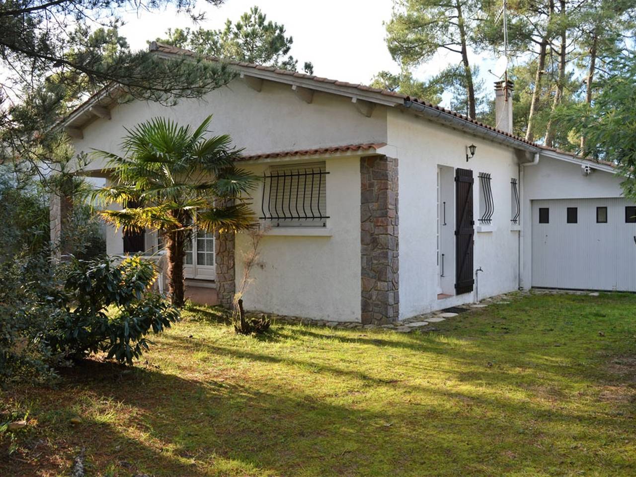 Maison familiale avec jardin clos, à 400m de la plage et proche commerces, La Tranche-sur-Mer in La Tranche-sur-Mer, Vendée