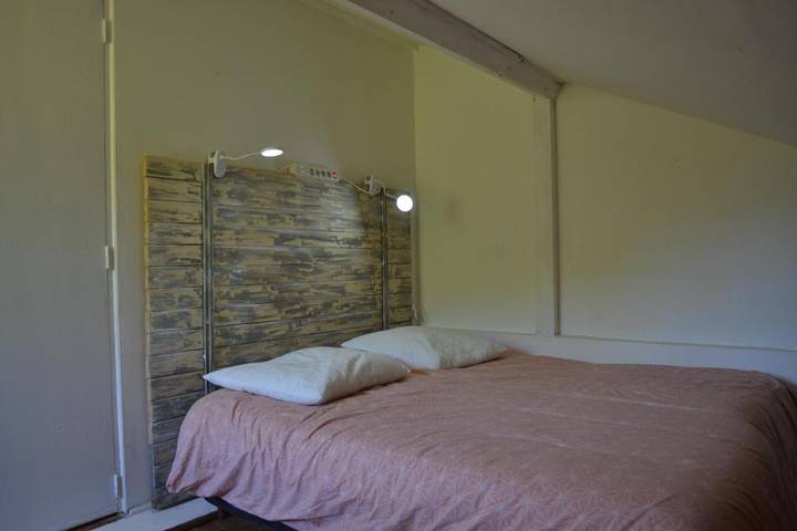 Location de vacances pour 8 personnes, avec piscine ainsi que jardin et jacuzzi à Saint-Sébastien-d'Aigrefeuille - 4