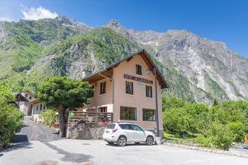 Chalet pour 24 Personnes dans Le Bourg-d'Oisans, Parc national des Écrins, Photo 2