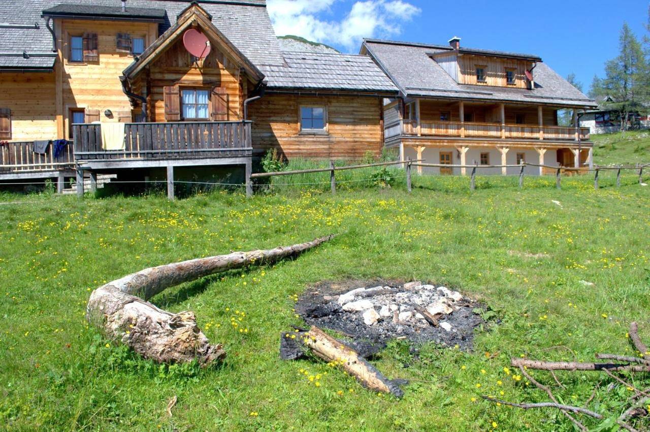 Ganze Wohnung, Three-Bedroom Apartment with Balcony in Tauplitz, Totes Gebirge