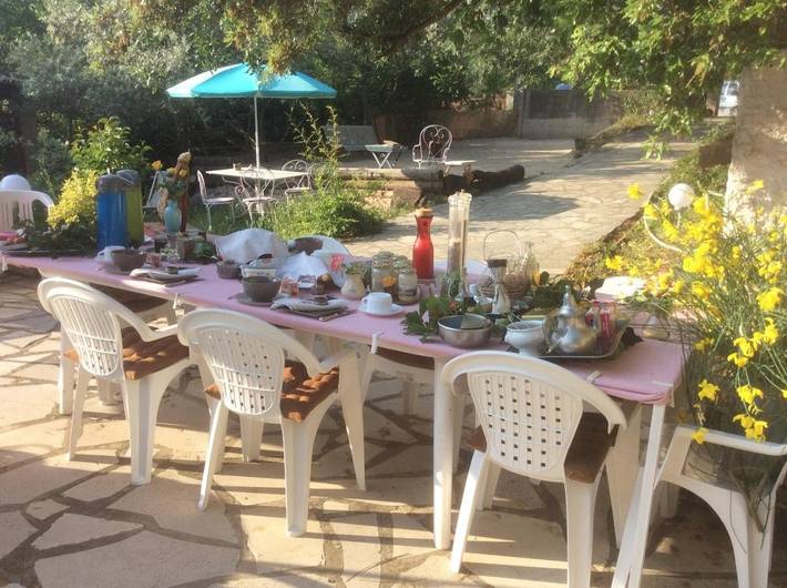 Gîte pour 3 personnes, avec piscine ainsi que terrasse et jardin à Puyloubier - 2