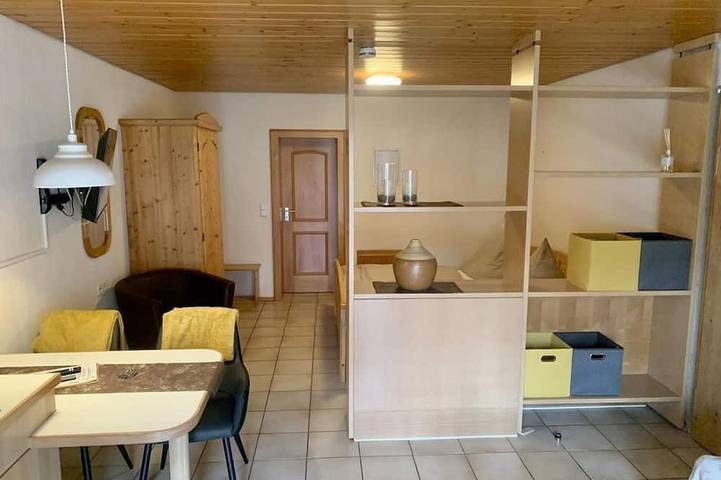 Ferienwohnung für 2 Personen, mit Terrasse in Leinsweiler