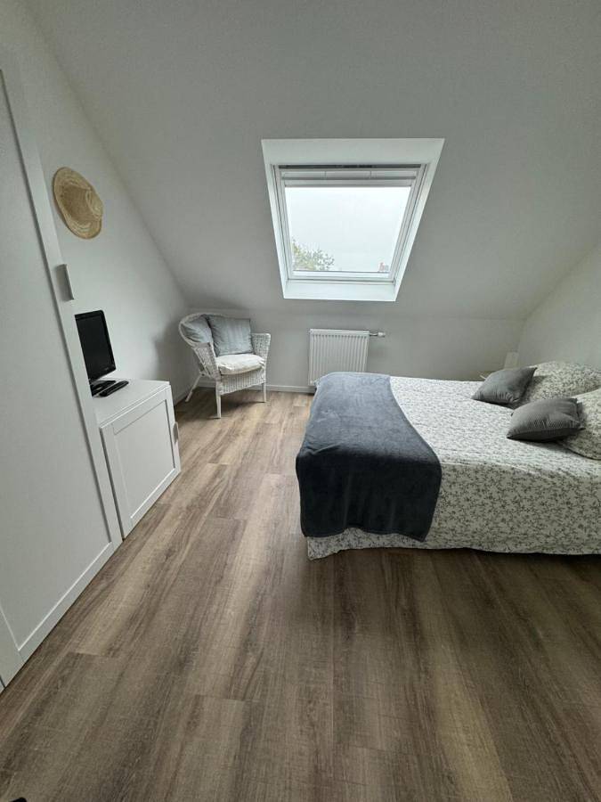Chambre d’hôte pour 2 personnes, avec jardin à Bourg-Blanc
