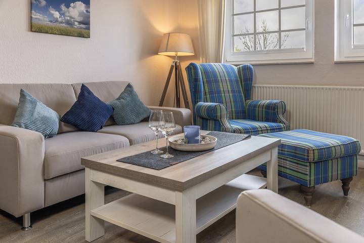 Ferienwohnung für 2 Personen, mit Terrasse und Garten, kinderfreundlich in Neuharlingersiel - 4