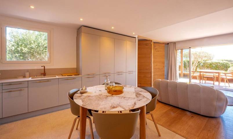 Gîte pour 5 personnes, avec jardin et vue dans Golf de Spérone - 4