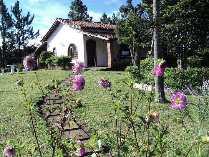 Casas e apartamentos de temporada para 6 pessoas, com jardim em Socorro