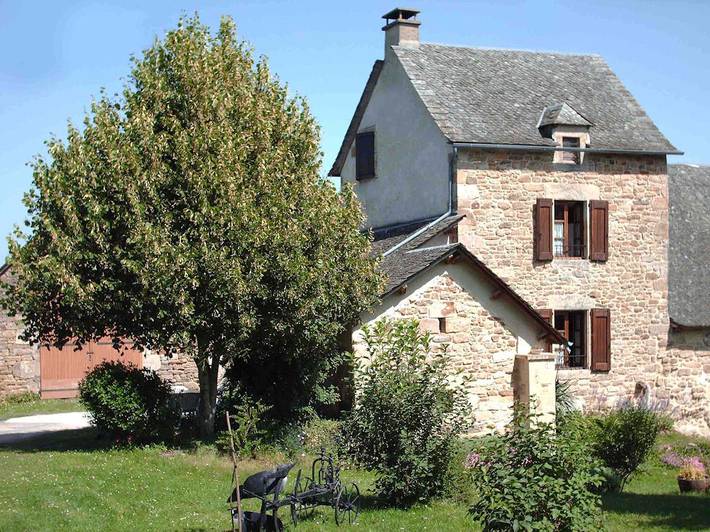 Location de vacances pour 5 personnes, avec terrasse et jardin dans l' Aveyron - 3