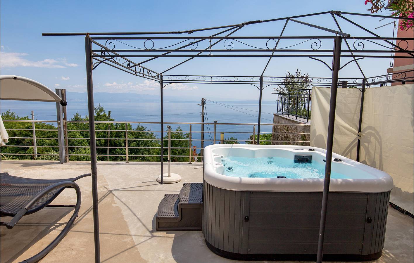 Ganze Ferienwohnung, Ferienwohnung für 4 Personen mit Terrasse in Moscenicka Draga, Opatija Riviera