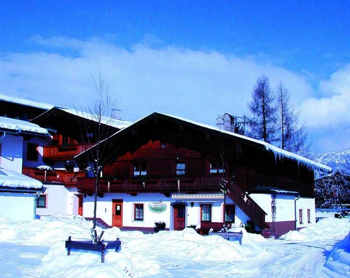 Ferienwohnung für 4 Personen, mit Terrasse in Oberndorf in Tirol