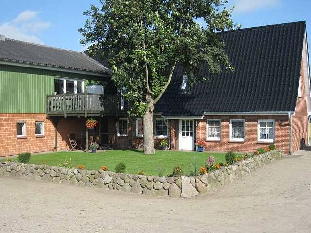 Ferienwohnung für 7 Personen, mit Garten und Terrasse, mit Haustier in Janneby