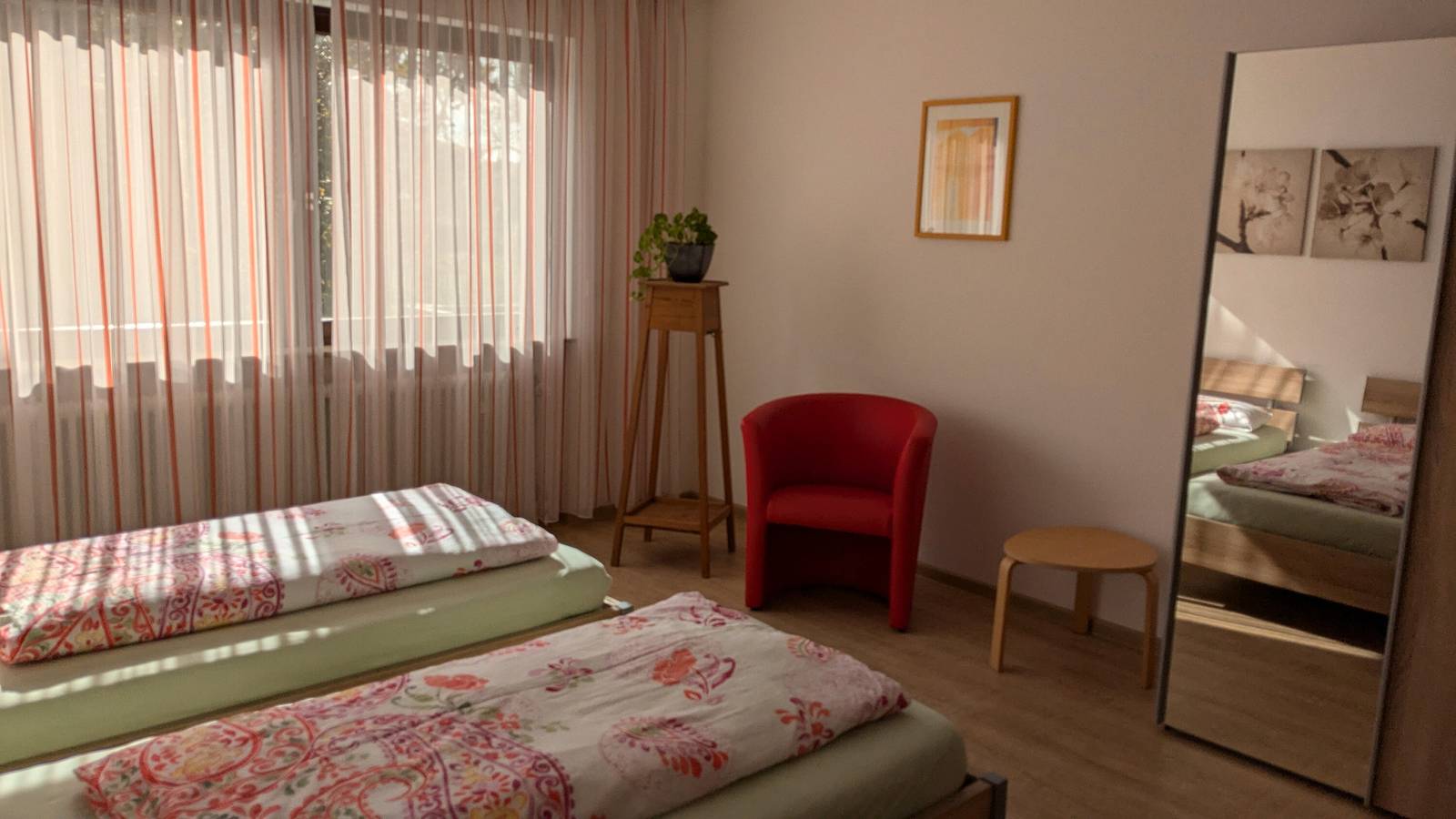 Ganze Wohnung, Apartment 'Gänsbach' mit privater Terrasse, Gemeinschaftsgarten und Wlan in Albstadt, Neckar-Alb