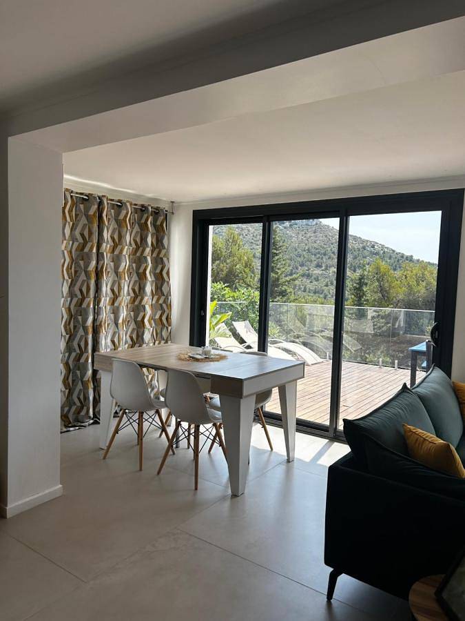 Gîte pour 4 personnes, avec Terrasse et Jardin ainsi que Piscine et Vue à Èze - 3
