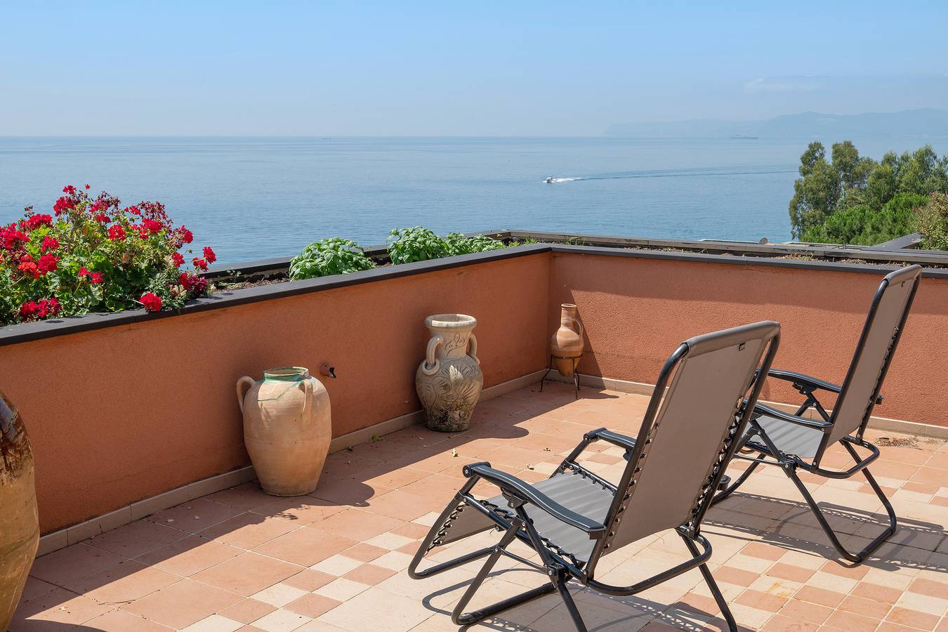 Ferienwohnung 'Della Baia' mit Meerblick, privater Terrasse und Wi-Fi in Varazze (Stadt), Varazze