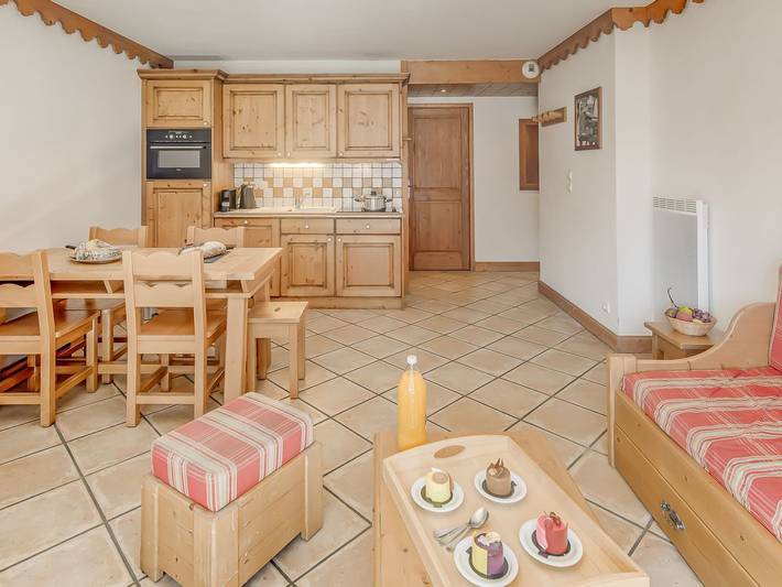 Ganze Wohnung, Champagny - 3-Zi-Whg, 6 P, Südbalkon, WLAN, Garage, Poolzugang in Champagny-en-Vanoise, Vanoise-Massiv
